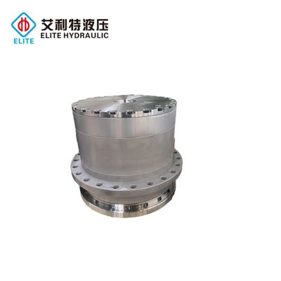 180000NM REDUCER menjalnik za traktor Crawler